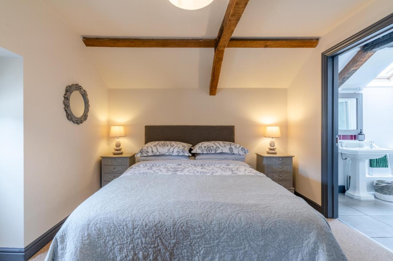 Buff Lodge Tackley Buitenkant foto