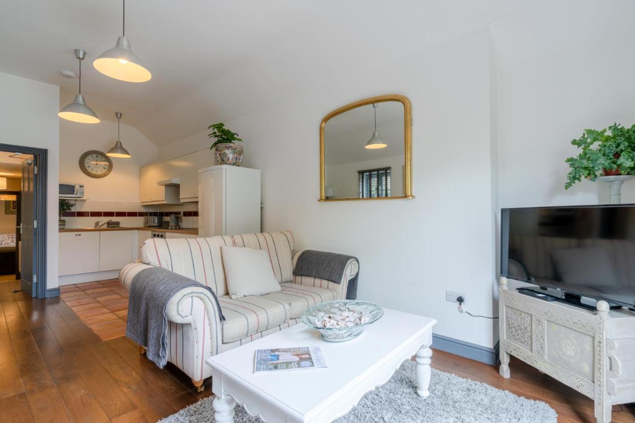 Buff Lodge Tackley Buitenkant foto